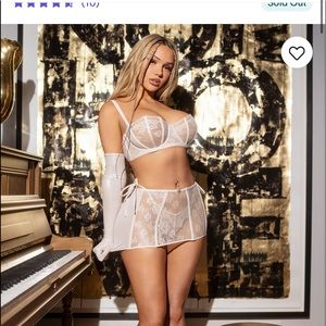 Savage X Fenty Caged Lace Bra & Skirt set